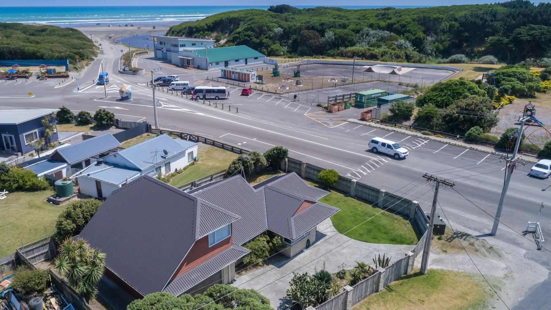 Plan a sun-filled holiday with Waitarere Beach accommodation