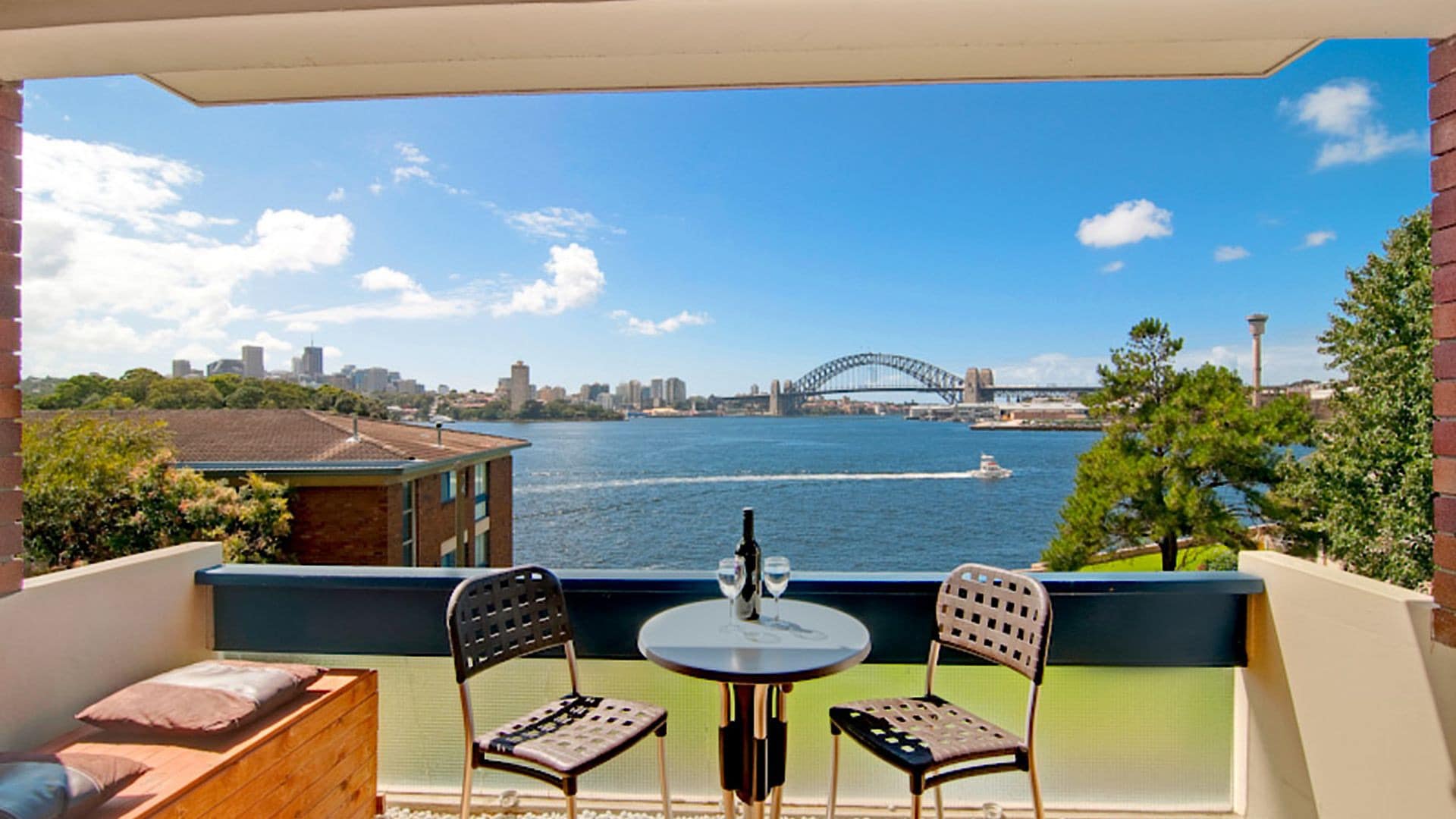 Relax by the sea when you escape to a quality Sydney accommodation