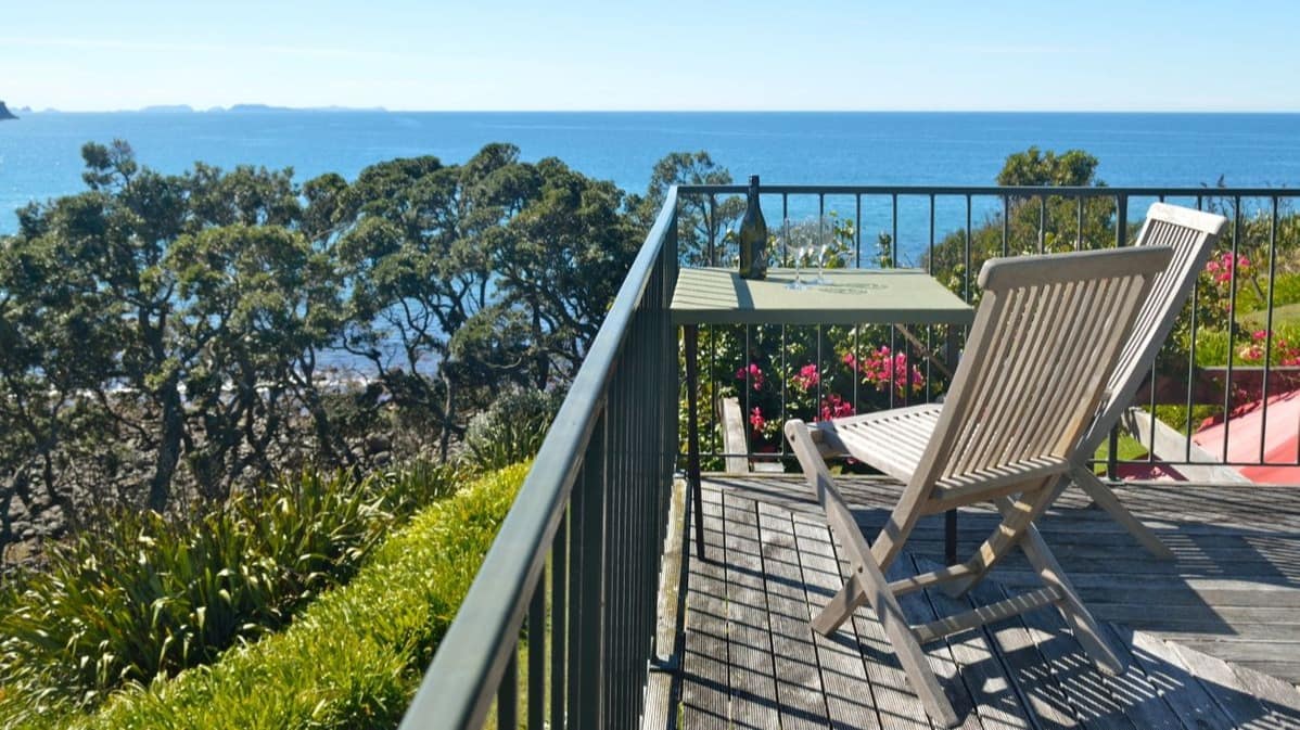 Make memories with accommodation in Hot Water Beach