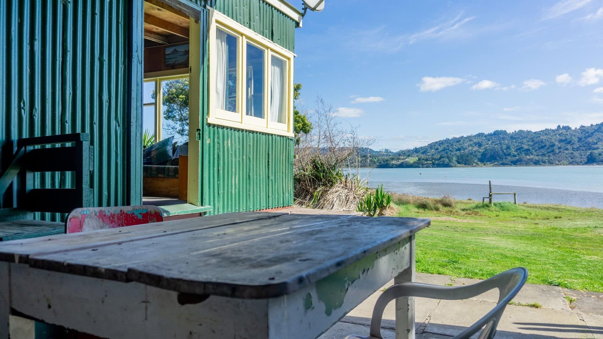 Find the best places for a New Zealand bach stay