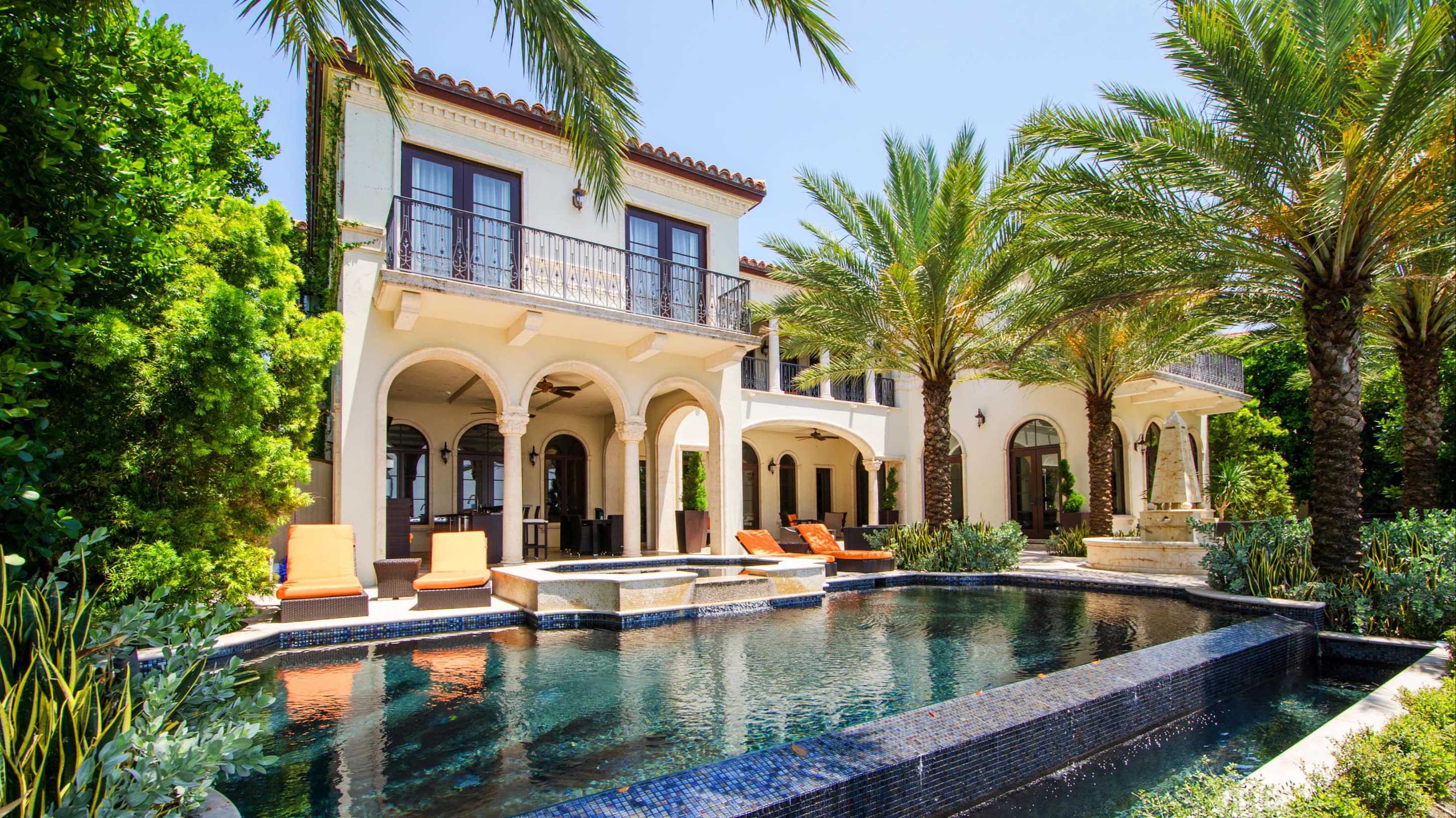 Renting vacation homes in Miami Beach, Florida