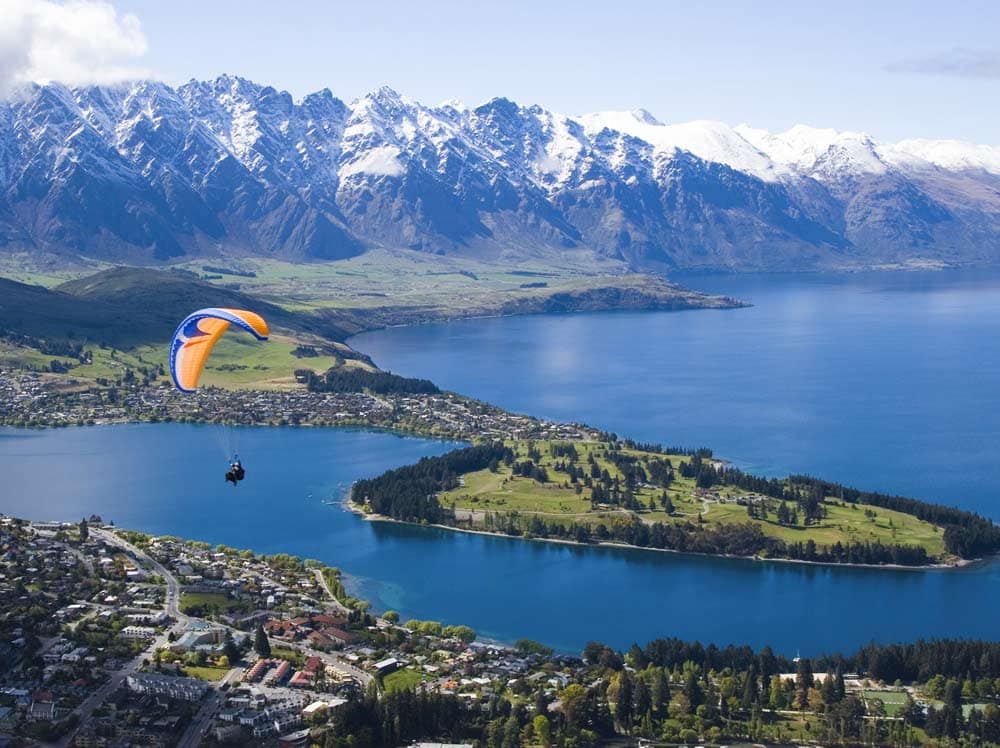 explore aotearoa - Queenstown Lake New Zealand